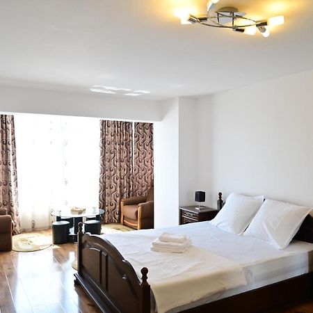 Vacation Apartment With Free Parking Nagyszeben Kültér fotó